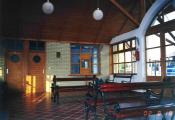  - Aut�busz �llom�s, Mez�t�r (2002)